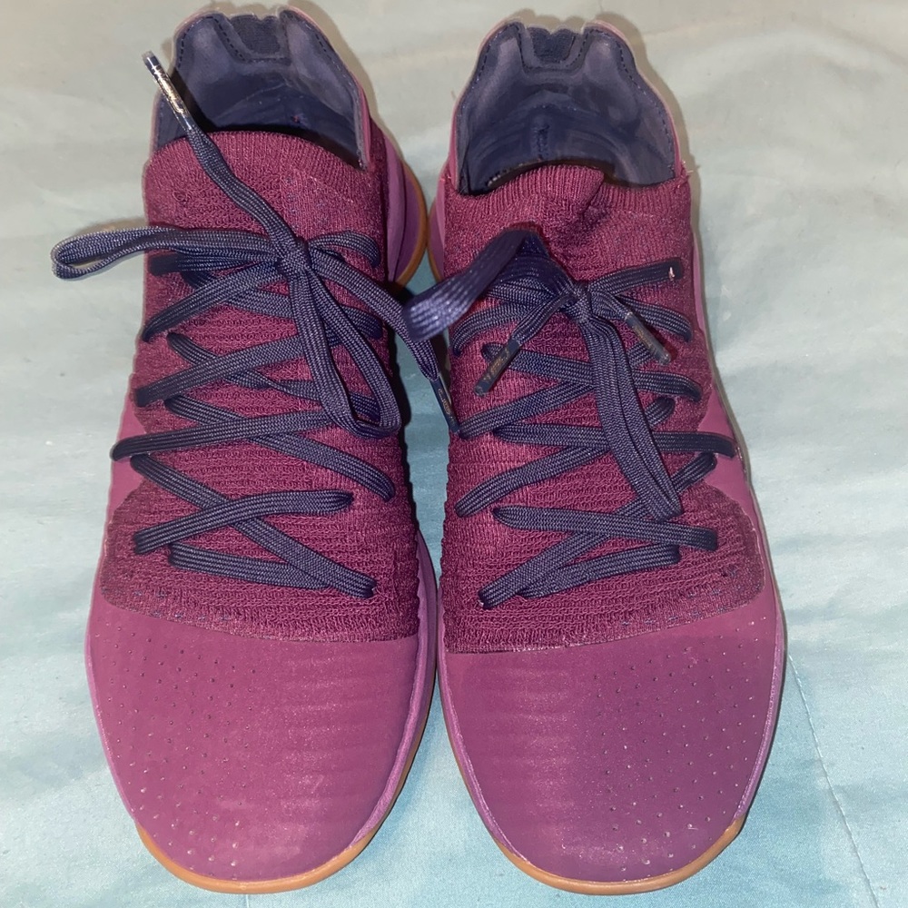 Brand New Steph Curry 4 Low in Merlot